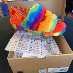 RAINBOW UGG PRIDE FLUFF YEAH SLIDES | SIZE 10 | NWT